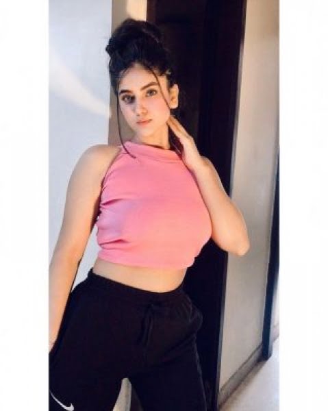Preet Kaur Delhi college girl available for you outcall or incall (1)